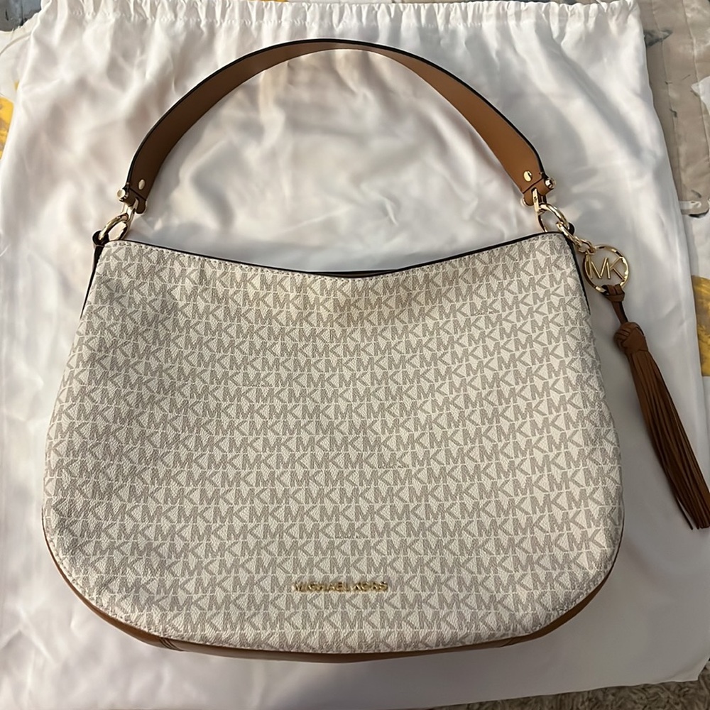 Brand New Michael Kors Brooke Large Zip Hobo Bag! Gem